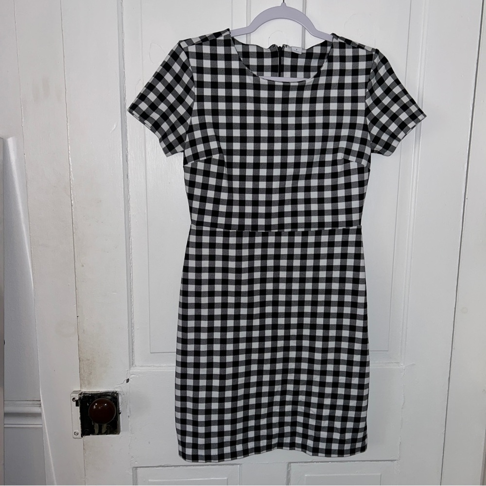 4 for $20 Old navy black and white gingham dress